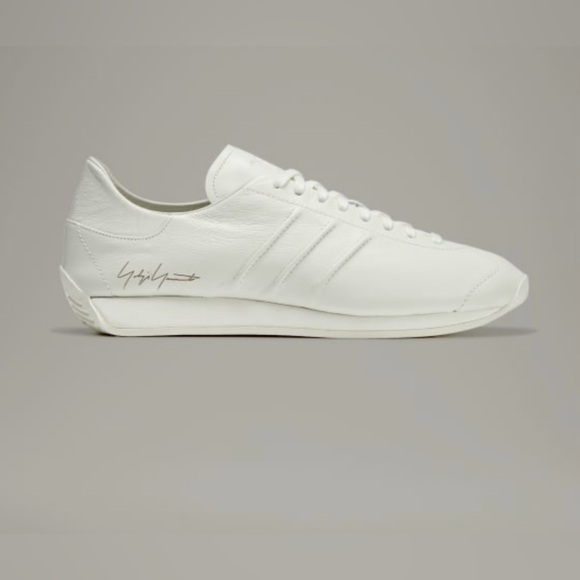 Y-3 LUXE LEATHER SHOES MADE
MODERN👟 - Picture 3 of 16